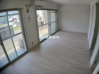 ルーチェSAKAE【1階】の居間