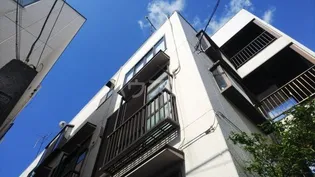 ラディーハイツ須賀【1階】の外観