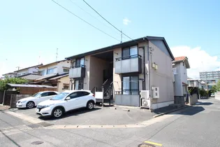 平和荘【2階】の外観