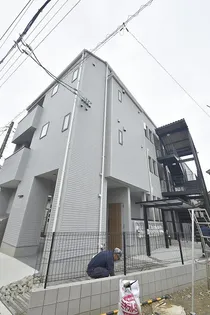 プレゼンス古市【1階】の外観