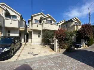 東京都世田谷区給田4【一戸建】の外観