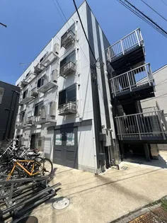 B2nd蕨【2階】の外観