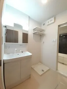 ルルディ モトヤマB【2階】の内装