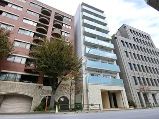 東京都港区南麻布4【マンション】の外観