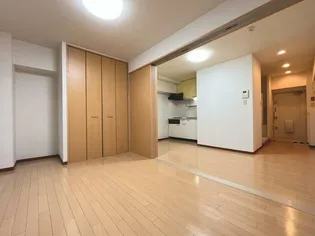 東京都新宿区百人町1【マンション】の外観