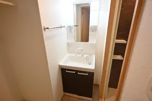 花木町5-9 1Rマンション【4階】の内装