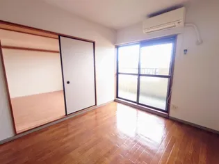 ヴェルディサンフレッチェ【2階】の居間