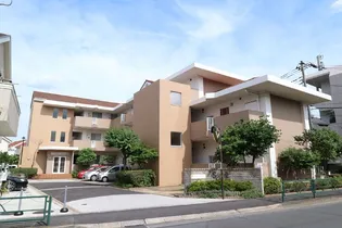 ルネスカスターニの画像