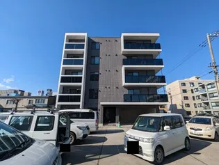 グランコンフォート末広【1階】の外観