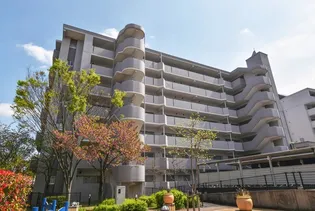 URアーバンラフレ虹ヶ丘西【1階】の外観