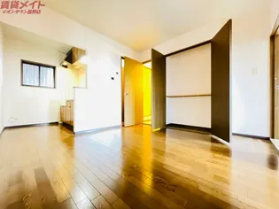 パストラルまきの木台C棟【1階】の居間