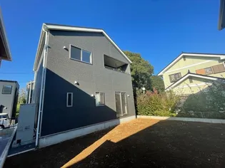 千葉県成田市西三里塚【一戸建】の外観