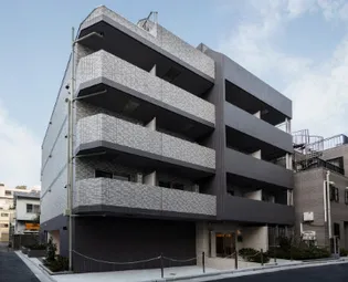 東京都新宿区四谷三栄町【マンション】の外観