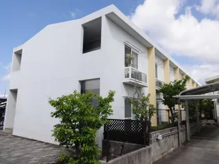 沖縄県沖縄市字登川【マンション】の外観
