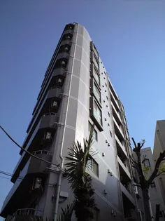 ルーラル十番館【4階】の外観