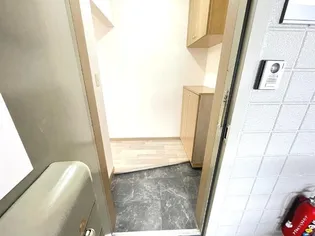 へーベルメゾン・アサヒA棟【2階】の玄関