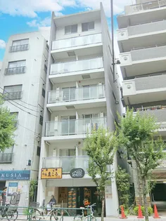 プラチナコート三軒茶屋【5階】の外観