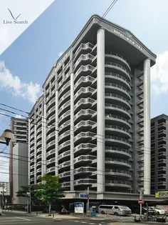 ロイヤル渡辺通【12階】の外観