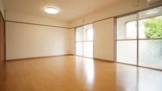 メゾン新町【4階】の居間