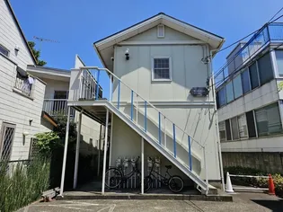 ラ・リヴィエール【1階】の外観