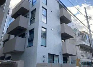 東京都新宿区西新宿4【マンション】の外観