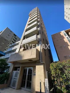 スカイコート初台【2階】の外観