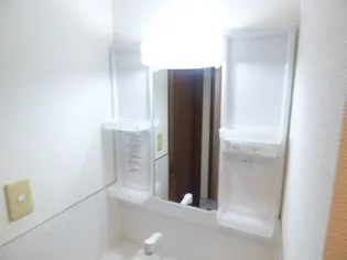 コートエスタ【2階】の内装