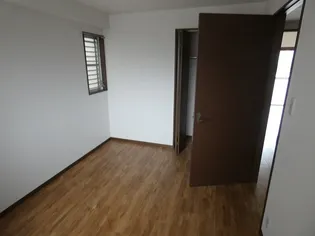 コートエスタ【2階】の内装