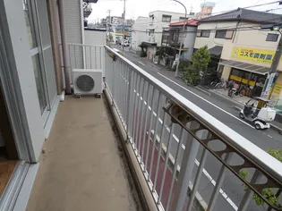 コートエスタ【2階】の内装