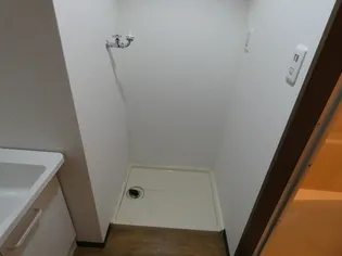 コートエスタ【2階】の内装