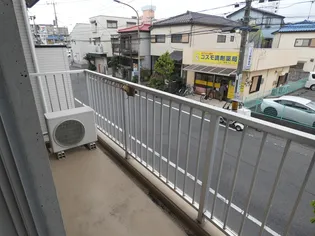 コートエスタ【2階】の内装