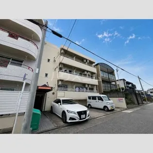 LUMiNA桜山【3階】の外観