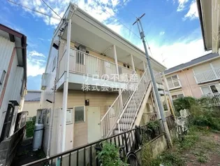 エステート真光寺【2階】の外観