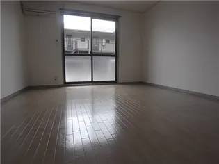 ファミール竹内 C【1階】の居間