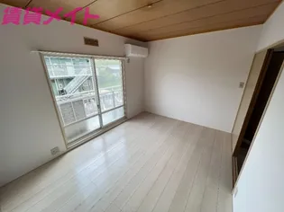 パナハイツ山口I【2階】の居間