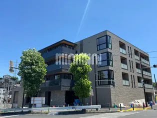 ドッゴミーム【1階】の外観