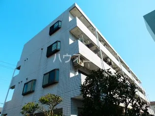 プラーティット本中山の外観