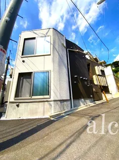 東京都新宿区新宿7【アパート】の外観