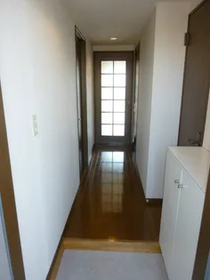 コートエスタ【1階】の玄関