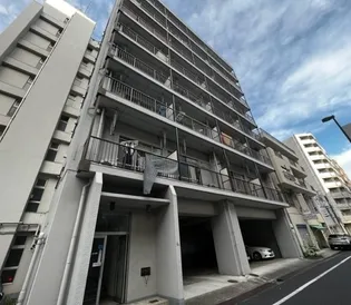 マンション二葉【2階】の外観