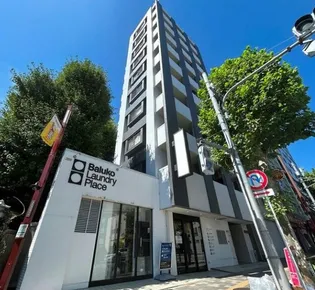 東京都新宿区西早稲田2【マンション】の外観