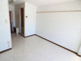 ソレイユハイツ【2階】の居間