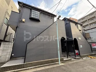 レナンセナ【1階】の外観