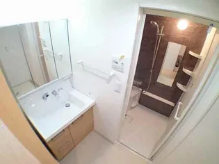 プレシャス.ワン【2階】の内装