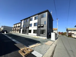 ニュースカイタウンA棟【1階】の外観