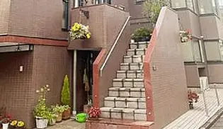 メゾンベルボア【1階】の外観