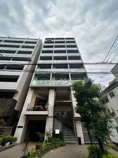 コンフォリア西麻布【3階】の外観