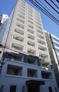 東京都新宿区新宿1【マンション】の外観