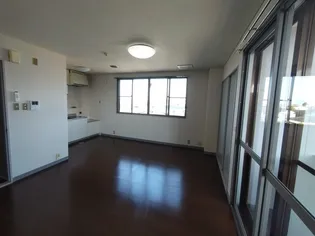 ソシアルビル【3階】の居間