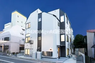 東京都新宿区若葉3【アパート】の外観